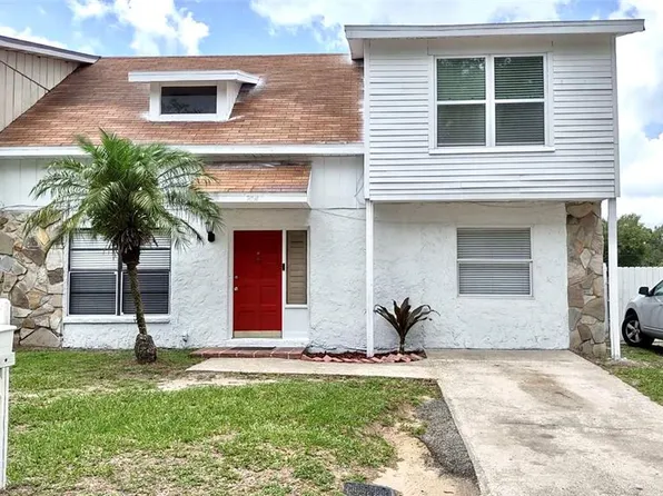 704 Gasparino Ct, Seffner, FL 33584