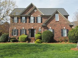 1055 Keswick Ln, Clemmons, NC 27012