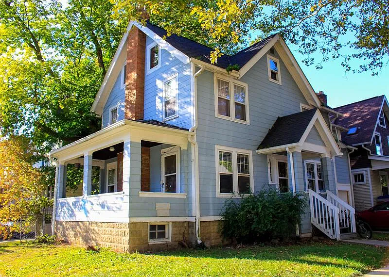 6 bed, 2.0 bath, 1706 sqft, $6,790 — Photo 1