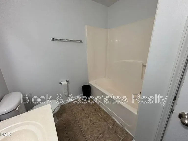 101 Red Bird Dr — Photo 29