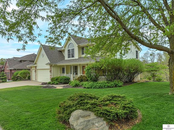 3rd image of 5007 Westlake Cir