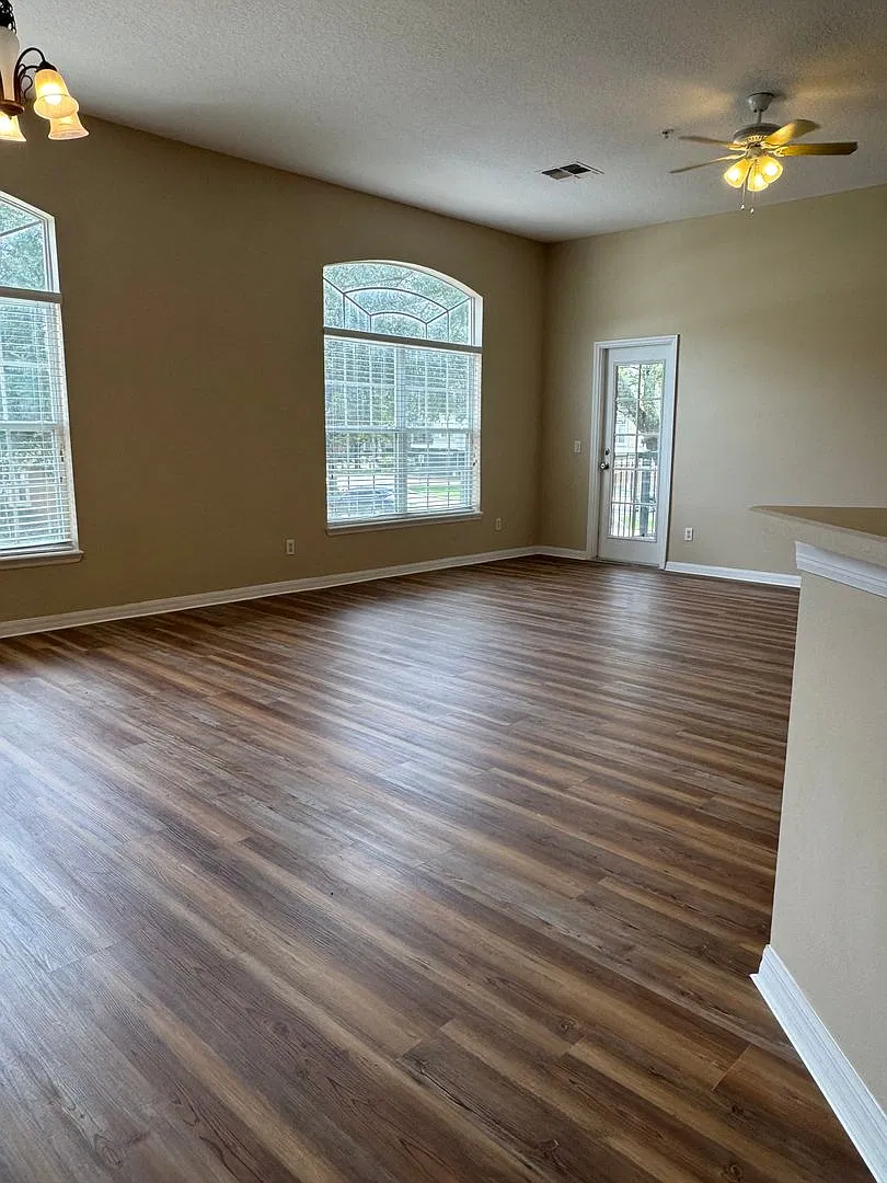 Apopka Overlook At Parkside Condominium 2 Bedroom 2 Bath with 1 car garage -Comfortable Living! — Photo 3