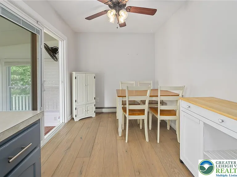 1527 Shipman St — Photo 7