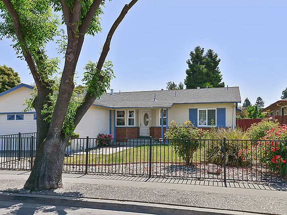 3rd image of 26324 Ventura Ave