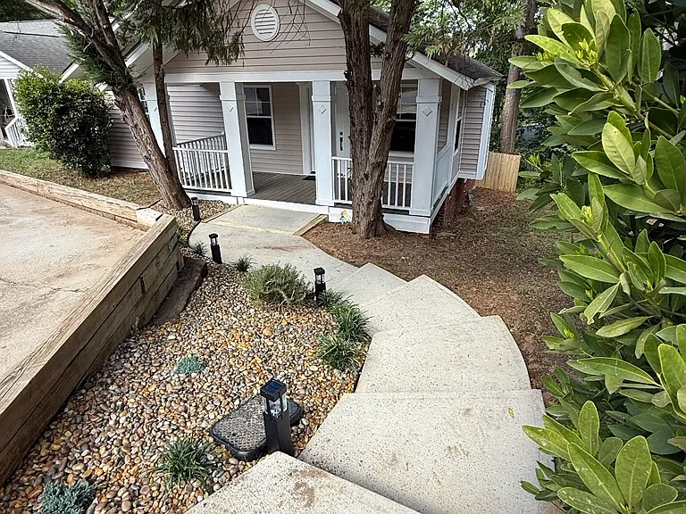 615 Darlington St — Photo 1