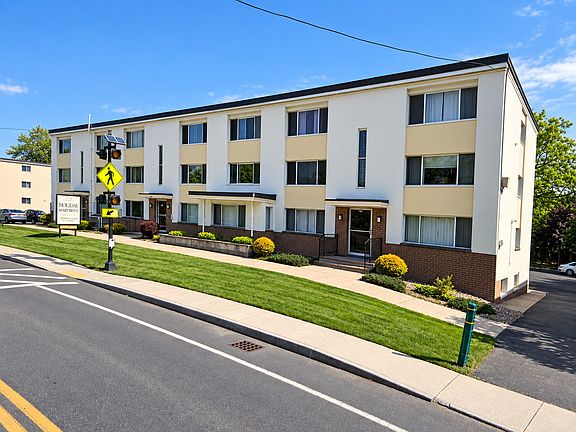 3rd image of 37 River St #49