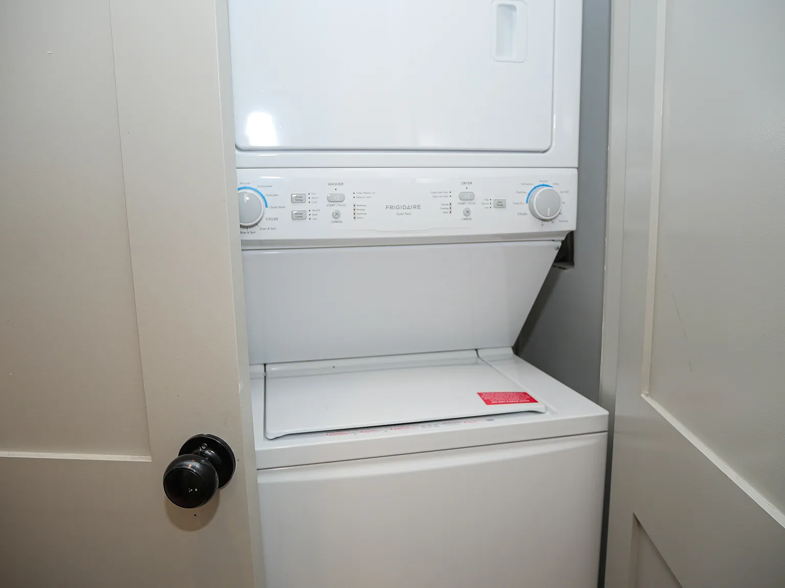 15-17 Maywood Street - 15-2 — Photo 4