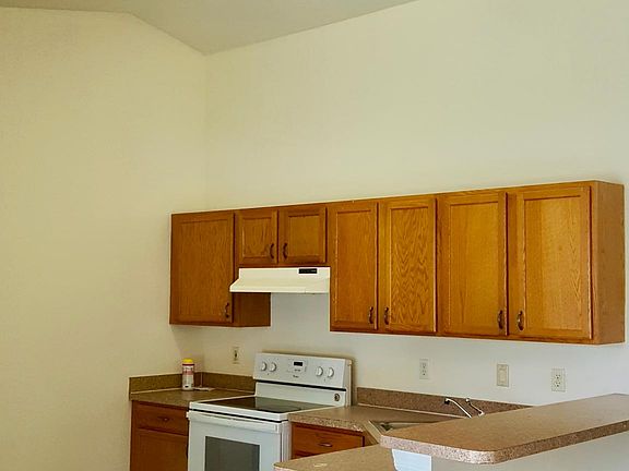 3rd image of 40 Banyan Crse #1