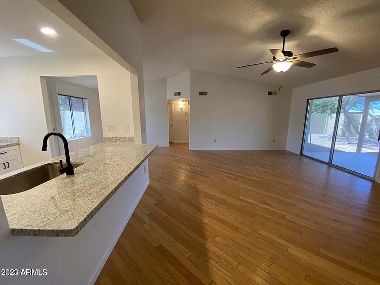 1913 N Bullmoose Dr — Photo 9
