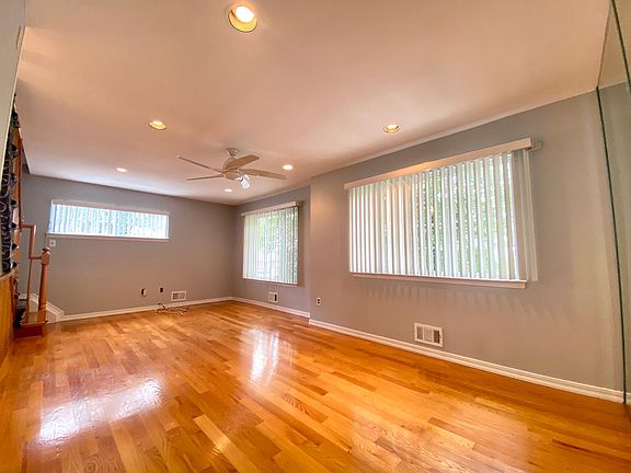 3rd image of 18 Hemlock Ln #2F