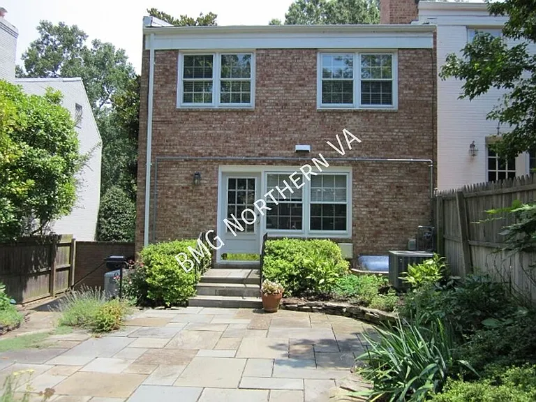 1160 Wimbledon Dr — Photo 26
