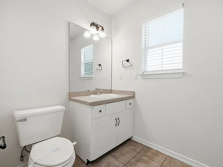 403B Yancey St — Photo 40