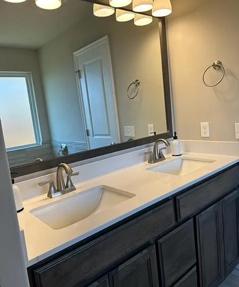 2224 Norwood Dr — Photo 4