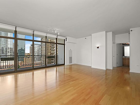 2nd image of 1335 S Prairie Ave Unit 1408