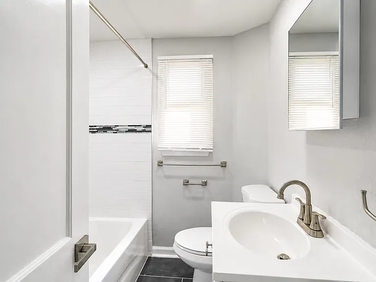 128 Yorke St #A13 — Photo 6