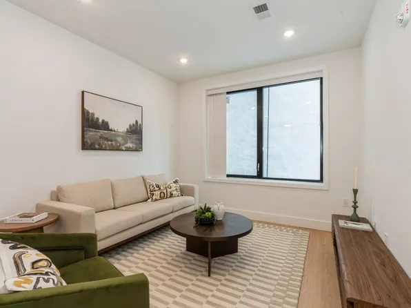 30 3 Vroom Street image 8 of 27