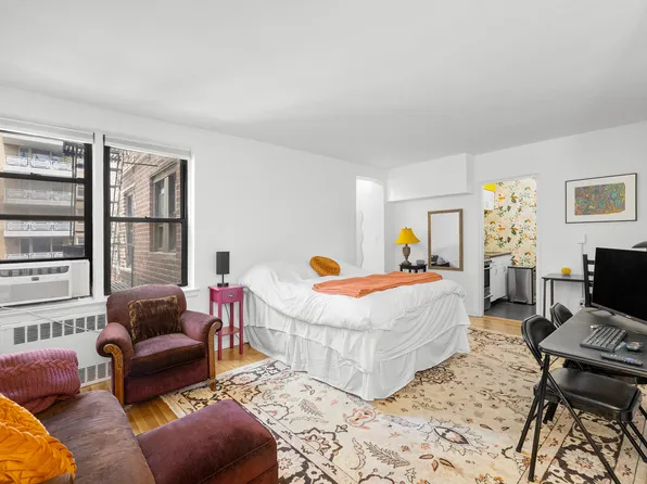 50-54 East 8th Street image 1 of 5