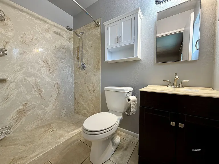2944 S 12th Ave — Photo 18