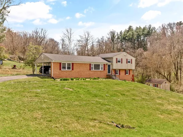 717 S Clifford St, Pearisburg, VA 24134