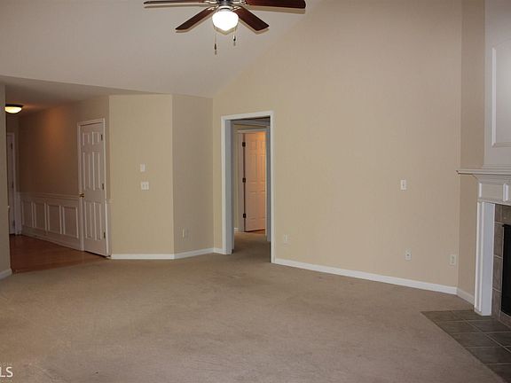4th image of 2880 Cooper Woods Dr