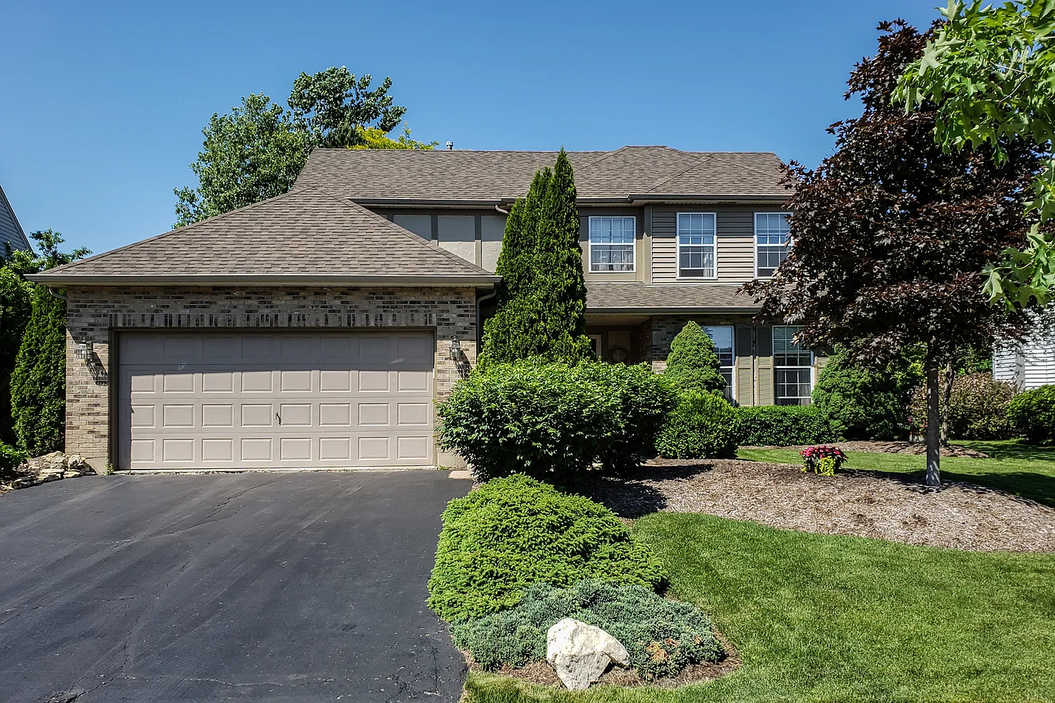 240 Dickens Trl photo 1