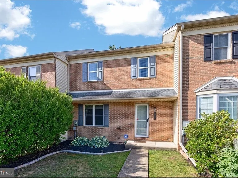 105 Berger Rd — Photo 2