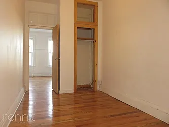 Rented by Rennit Inc.