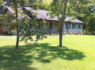 6 Stonehenge Ct, Taylors, SC 29687