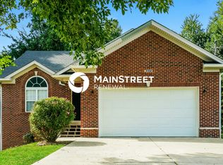 3102 Lemmah Dr, Louisville, KY 40216