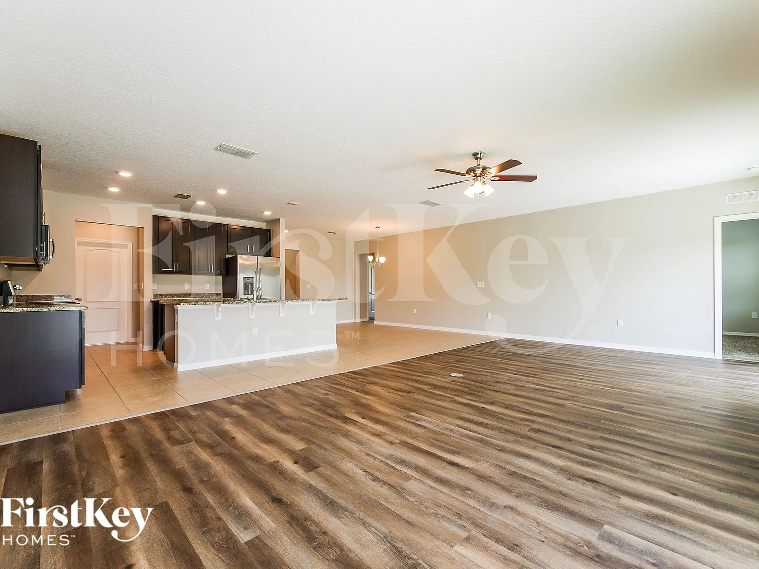 3 bed, 2.0 bath, 1858 sqft, $1,975 — Photo 3