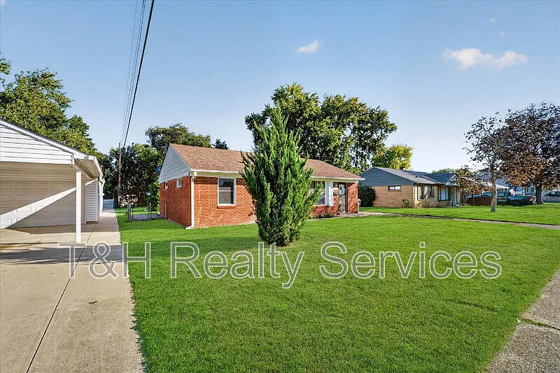 3 bed, 2.0 bath, 1528 sqft, $1,750 — Photo 3