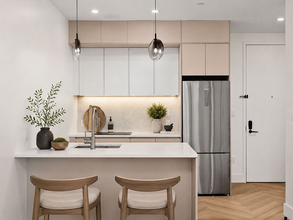 1st image of 34-16 38th St #4703