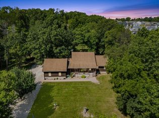 1901 42nd St SE, Cedar Rapids, IA 52403