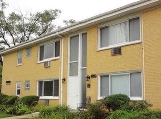 960 Shermer Rd APT 2, Glenview, IL 60025