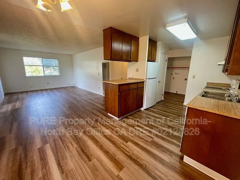 847 Madison St — Photo 4