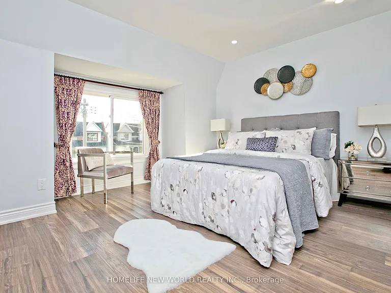 19 Britannia Ave — Photo 15