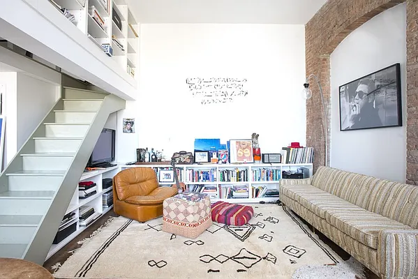 Rented by Daniel Baum & Co | media 13