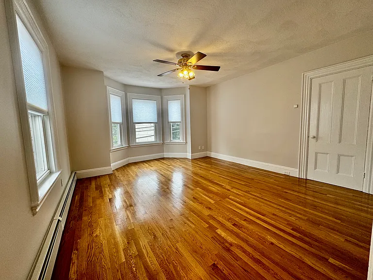 85 Pine St #2 — Photo 25