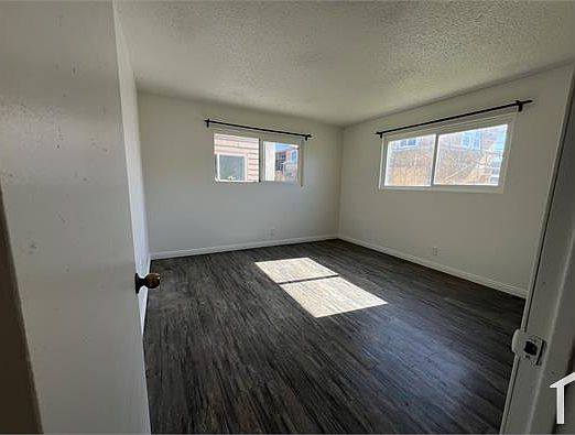 5th image of 420 E Pleasant Valley Rd #2