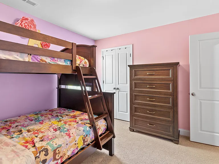 60 Melvill Ln — Photo 27