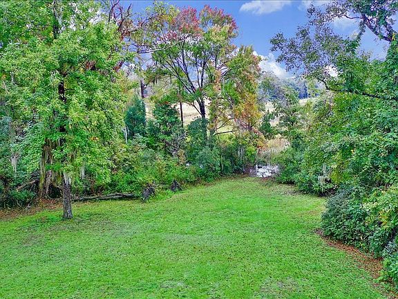 4th image of 11985 Caney Ln
