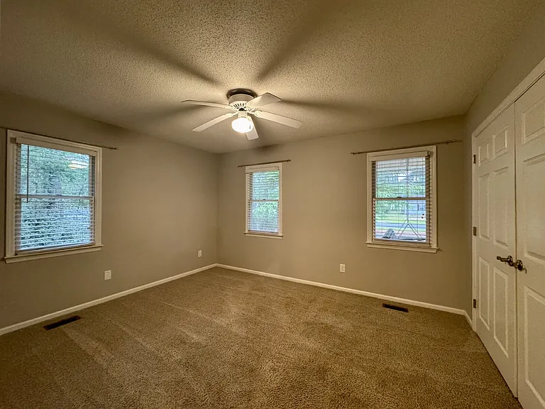 200 Horseshoe Dr — Photo 14