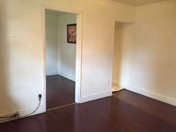 5th image of 905 N 20th St APT C
