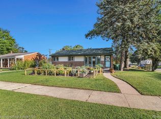 30718 Marquette St, Garden City, MI 48135