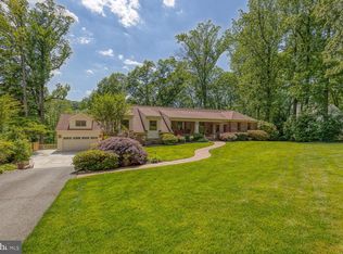 3257 Juniper Ln, Falls Church, VA 22044