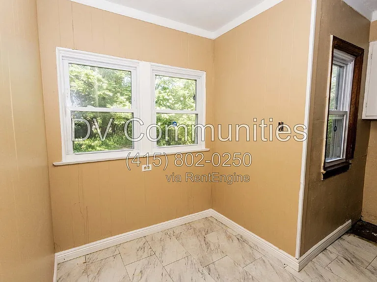 1148 E 176th St — Photo 37