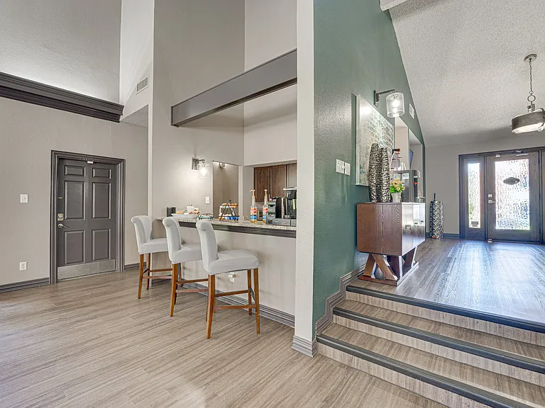 Timberglen Apartments — Photo 15