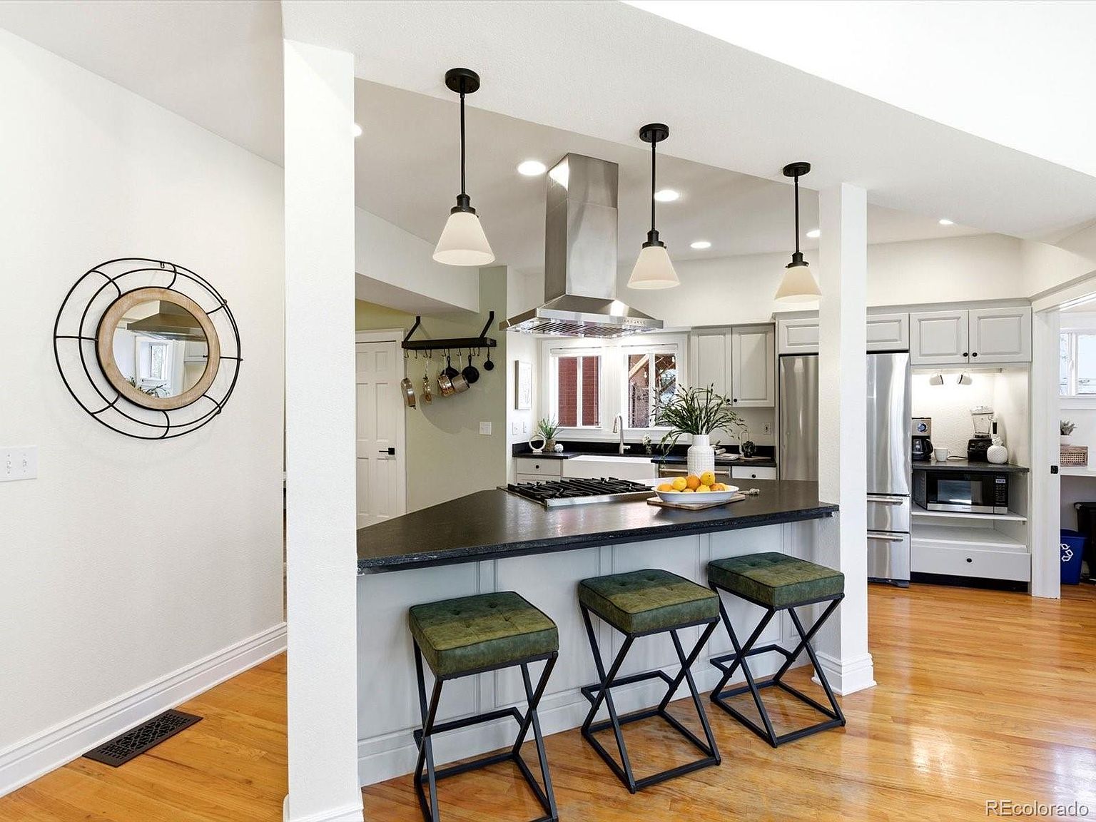 1346 Steele Street - Photo 7