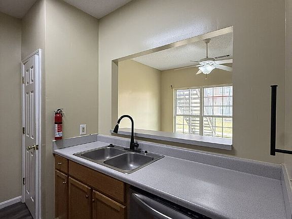 3rd image of 1050 Harry Hagan Rd #2B