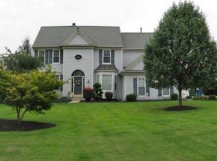 8 Mill Haven Rd, Glen Mills, PA 19342